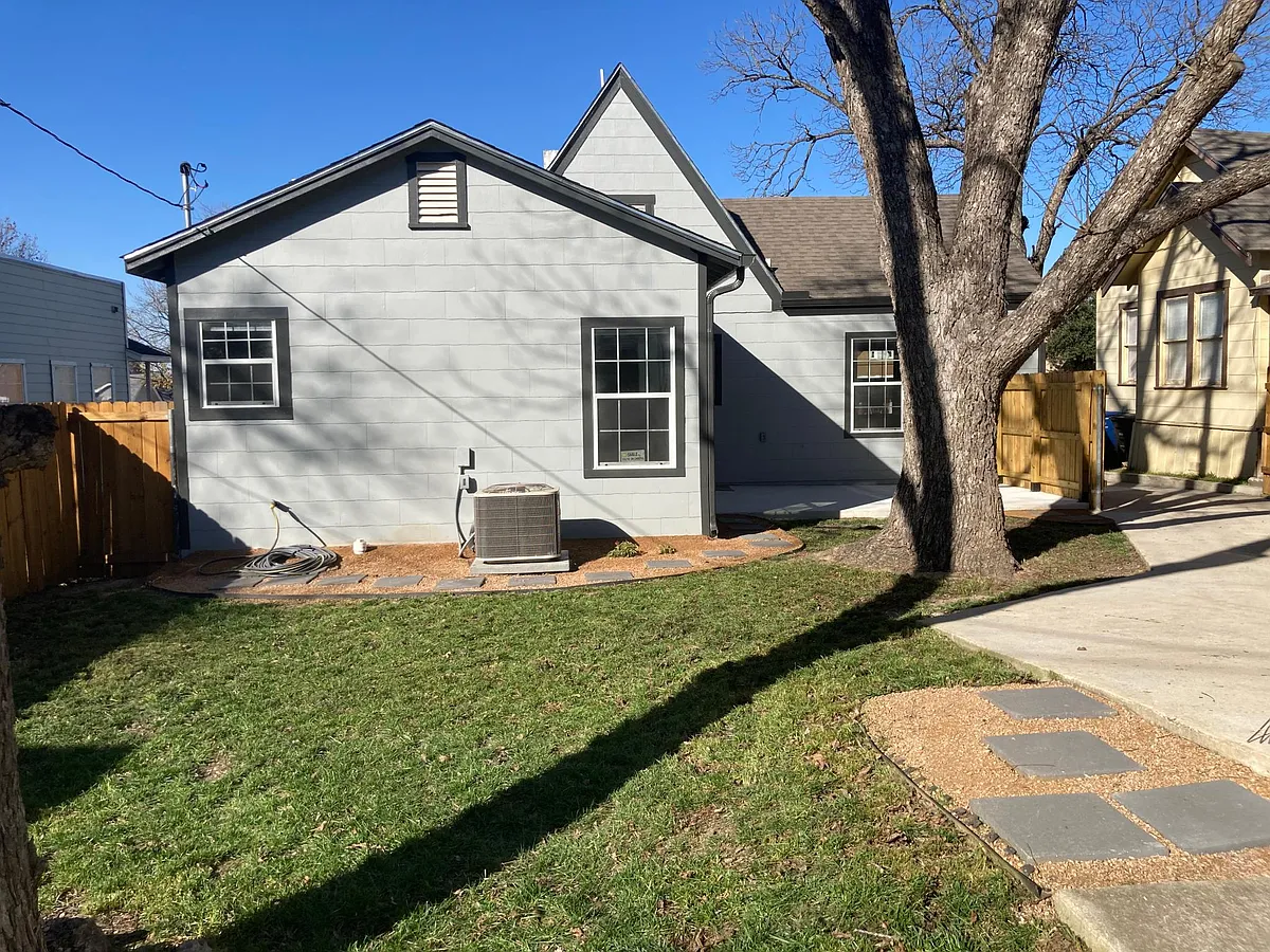 Building Photo - 1510 Schley Ave
