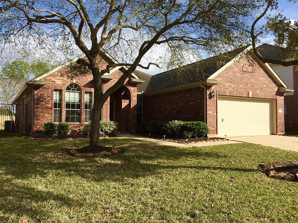 1st image of 419 Chickory Wood Ct