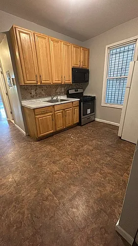 457 Hawthorne Ave Photo 1