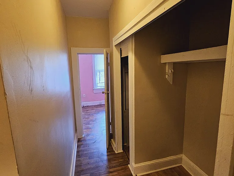 11 S Hilton St — Photo 31