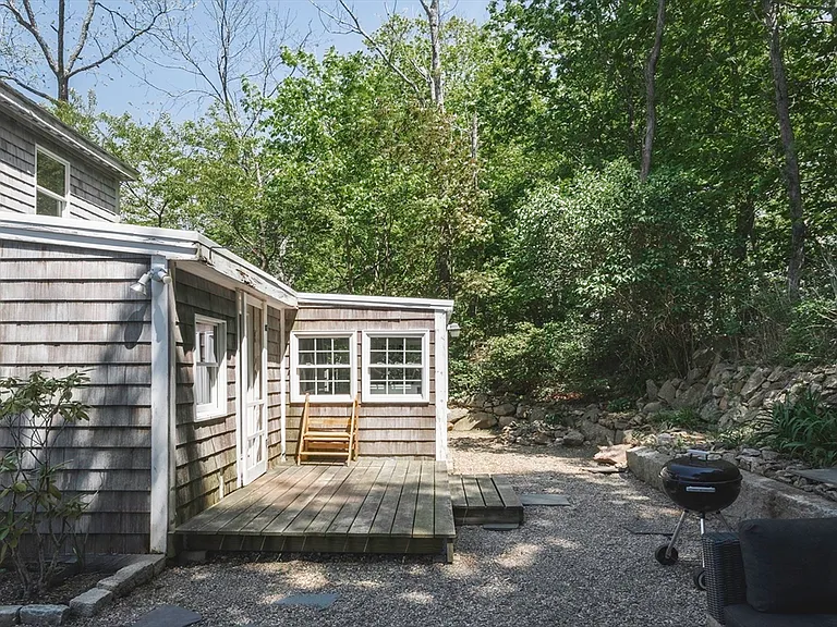 127R Leonard St — Photo 20