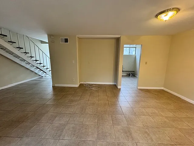 4238 Mary Ellen Ave — Photo 14