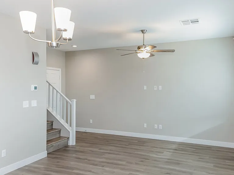 5428 Funks Grove Ln — Photo 4