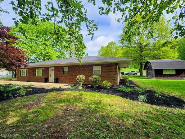 9005 Eckelberry Rd, Cambridge, OH 43725