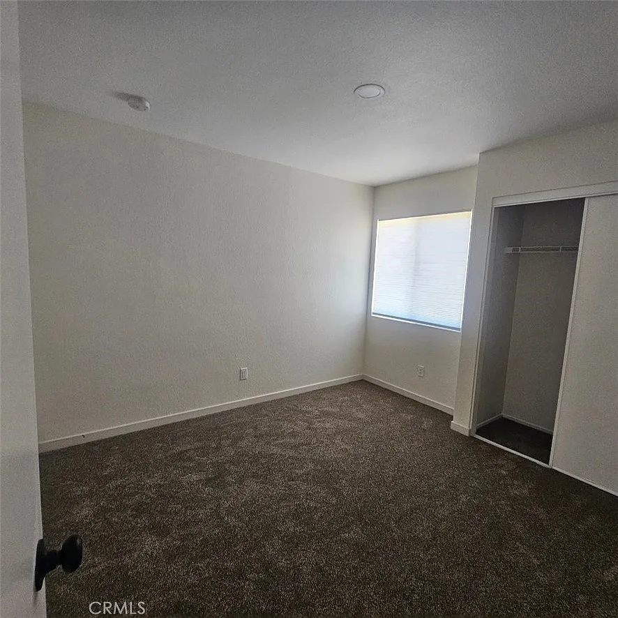 4 bed, 2.5 bath, 1895 sqft, $3,700 — Photo 4