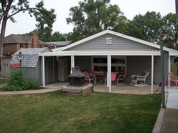 4th image of 2146 Sprucewood Ave