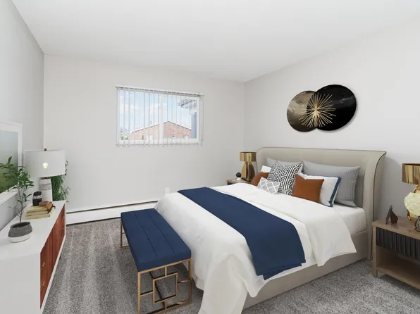 The Heights Apartments, 4889 Fontaine Blvd Suite 1, Saginaw, MI 48603