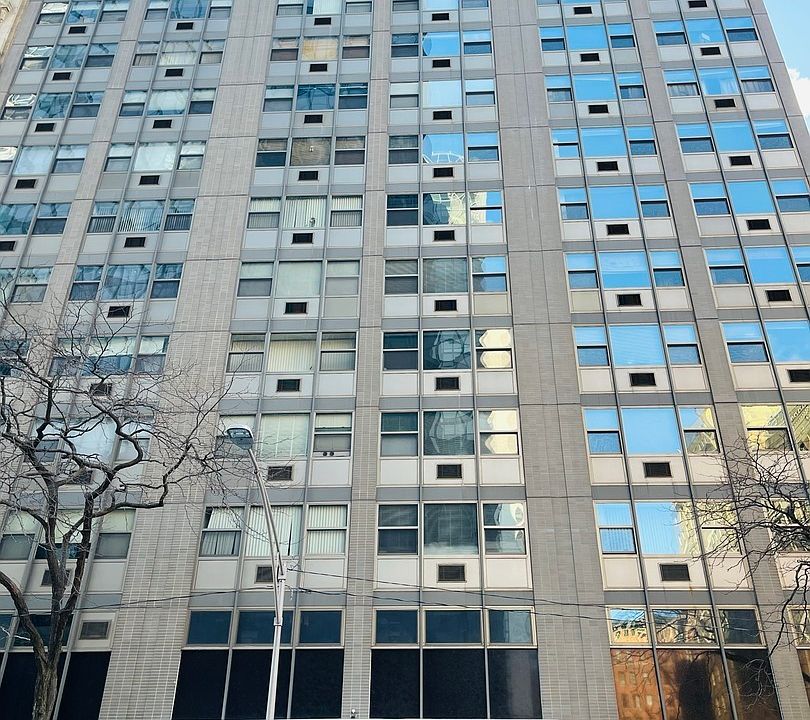 1st image of 253 E Delaware Pl APT 18C