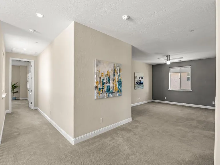 1229 E Via Roma Dr — Photo 30