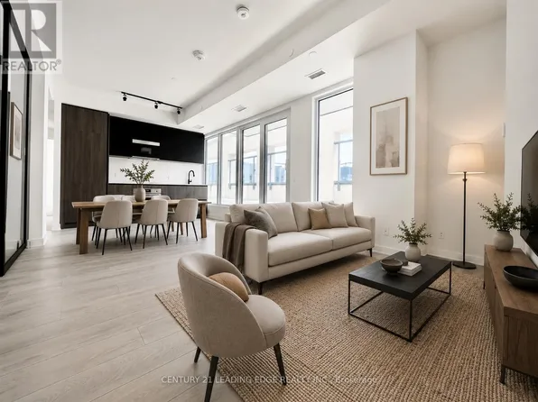 108 Peter St #5106, Toronto, ON M5V 0W2