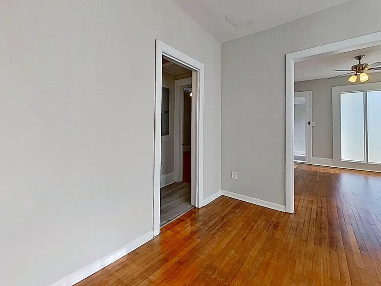 4633 Kingsbury St — Photo 28