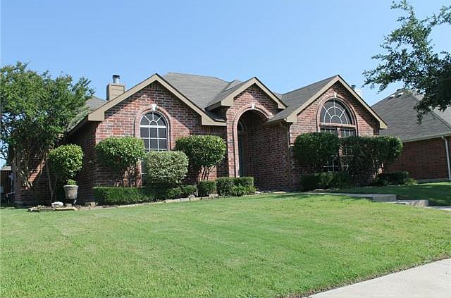 1st image of 2863 Hampshire Ln