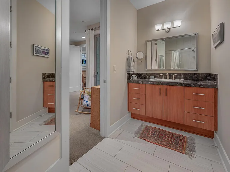 2414 SW Cedar St — Photo 15