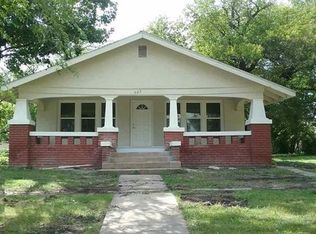 607 N Elm St, Eureka, KS 67045