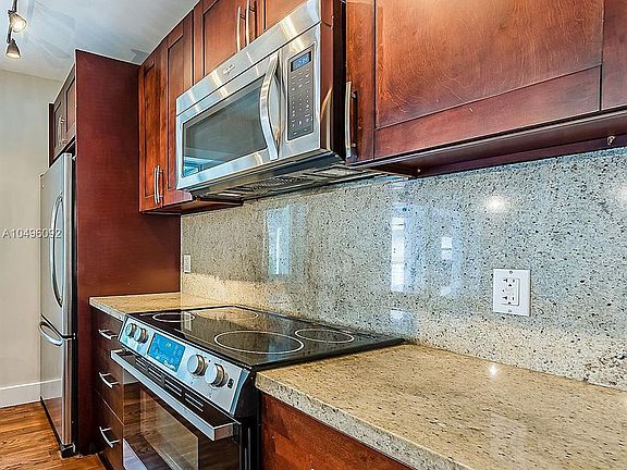4th image of 7511 SW 63rd Ct #0