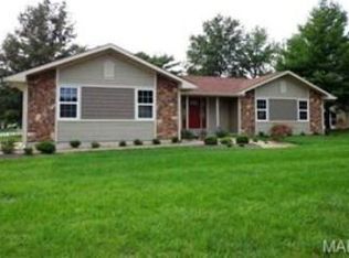430 Kimberly Ln, Saint Peters, MO 63376