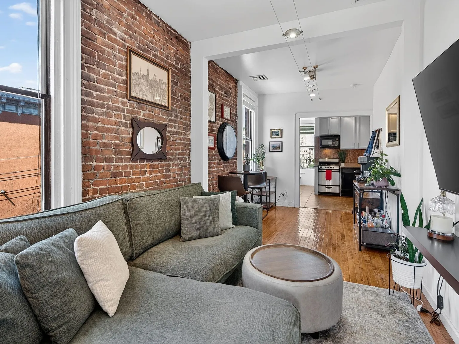 1 bed, 1.0 bath, 482 sqft, $2,700 — Photo 3