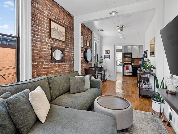 3rd image of 133 Madison St APT 4L