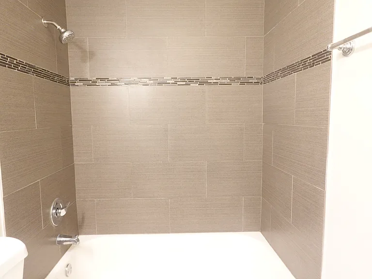 824 S Leavitt St #B — Photo 13