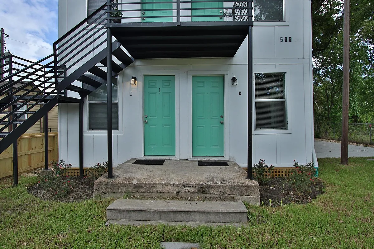Building Photo - 505 E 32nd St #1