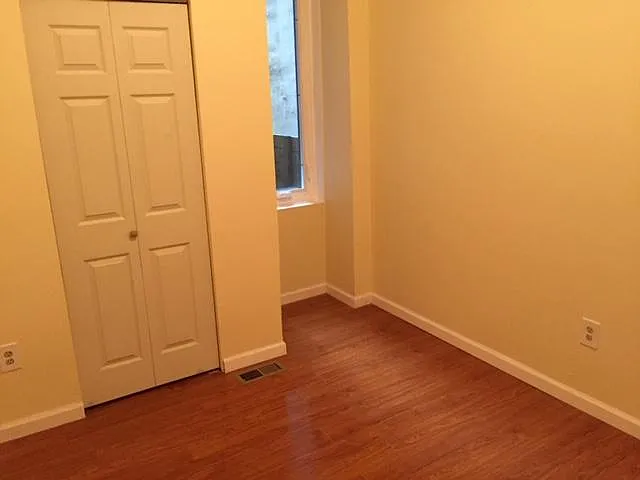 3 bed, 1250 sqft, $1,575 — Photo 3