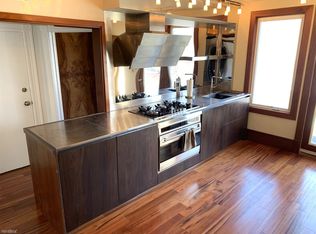 81 Francis St #4, Brookline, MA 02446