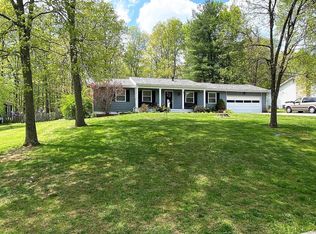 21 Roxbury Dr, Athens, OH 45701