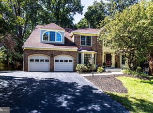 2168 Westglen Ct, Vienna, VA 22182