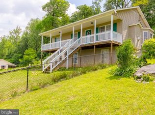 262 McDonalds Farm Rd, Linden, VA 22642