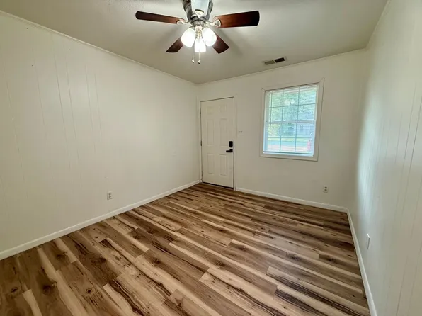 3705 Griffin St, 3705 Griffin St #2, Jonesboro, AR 72401