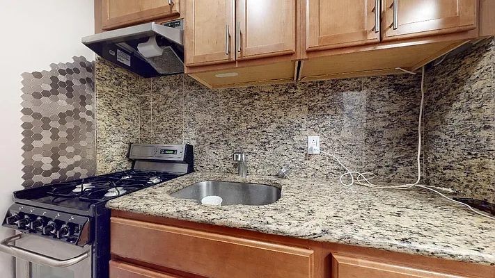 Rented by Bond New York | media 16