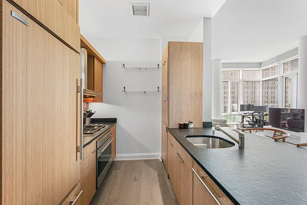 Rented by Level Group | media 24