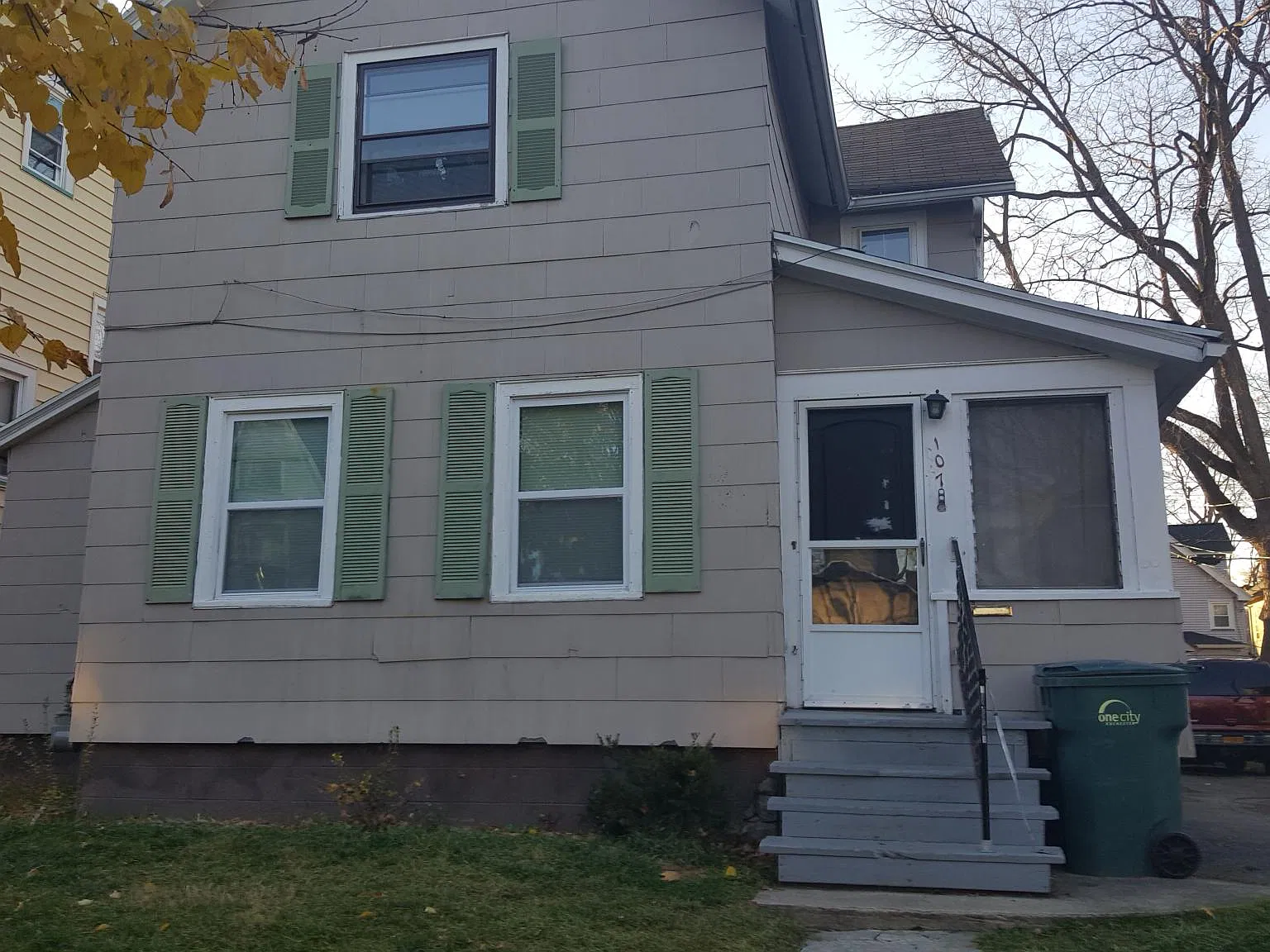 3 bed, 1600 sqft, $1,100 — Photo 1