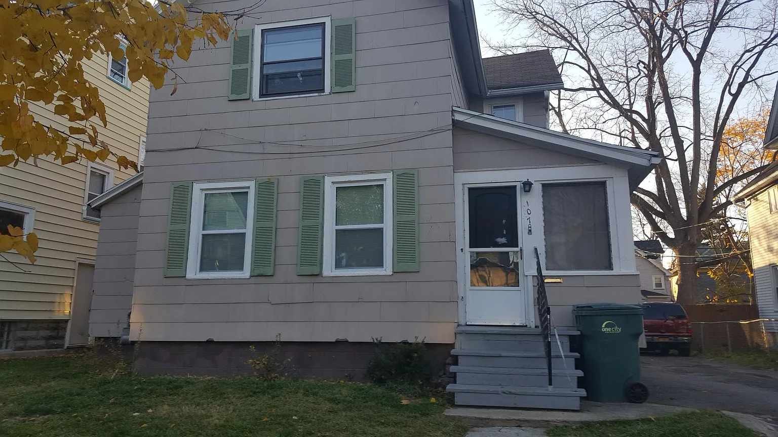 107 Sherwood Ave photo 1