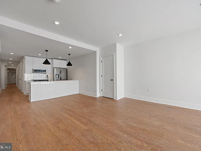 839 N Tatnall St #101 — Photo 1