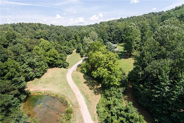 2nd image of 3899 Jarman Hollow Rd