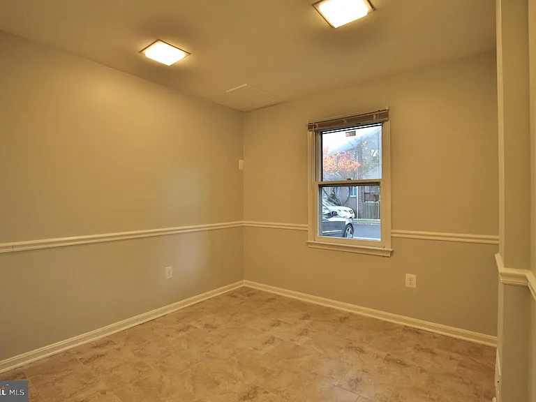 7321 Mallory Ln — Photo 31