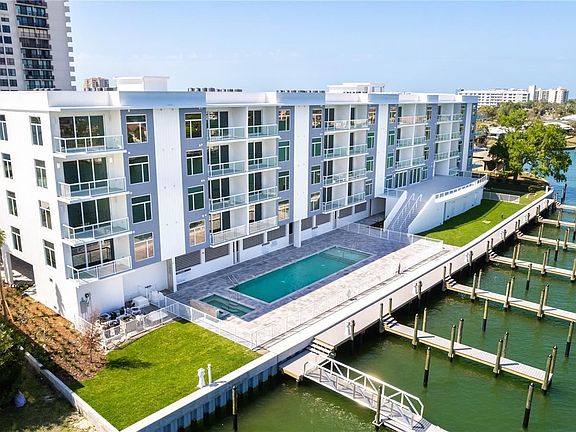 3rd image of 415 Island Way #503