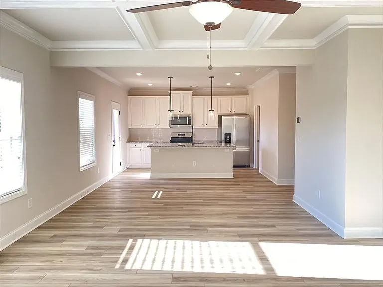 384 Sterling Creek Way — Photo 9