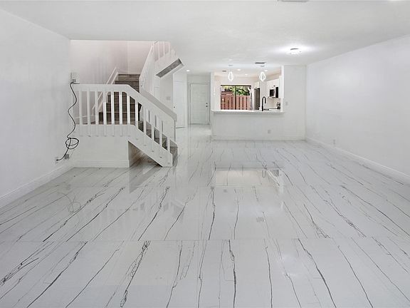 4th image of 4313 N Carambola Circle