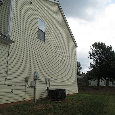 811801_right_09122015