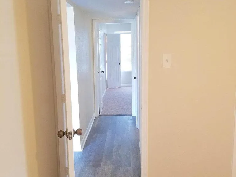 Woodland Trace Apartments — Photo 31