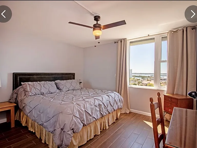 255 Dolphin Point #Penthouse 2 — Photo 9