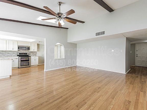 2nd image of 409 Hardwood Trl