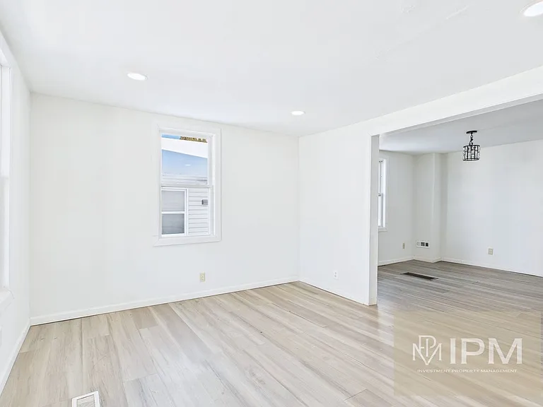 532 Ridge St — Photo 11