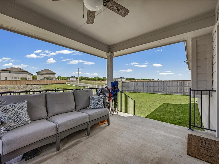 627 Biscayne Bay Bnd — Photo 17