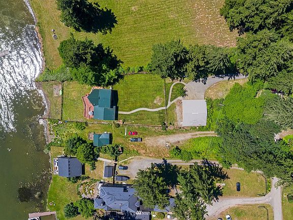 5th image of 15611 Scenic Shores Dr SE