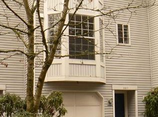 10217 NE 129th Ln, Kirkland, WA 98034