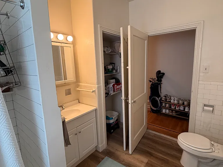 2104 Pine St #3R — Photo 3