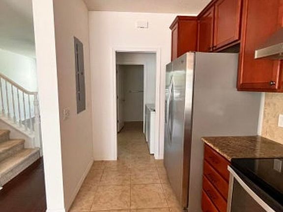 2nd image of 1065 Prescott Dr N
